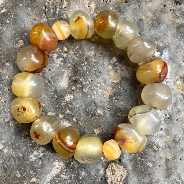 Bracelet B120   price €25 