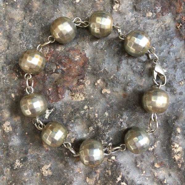 Bracelet B83   price €18