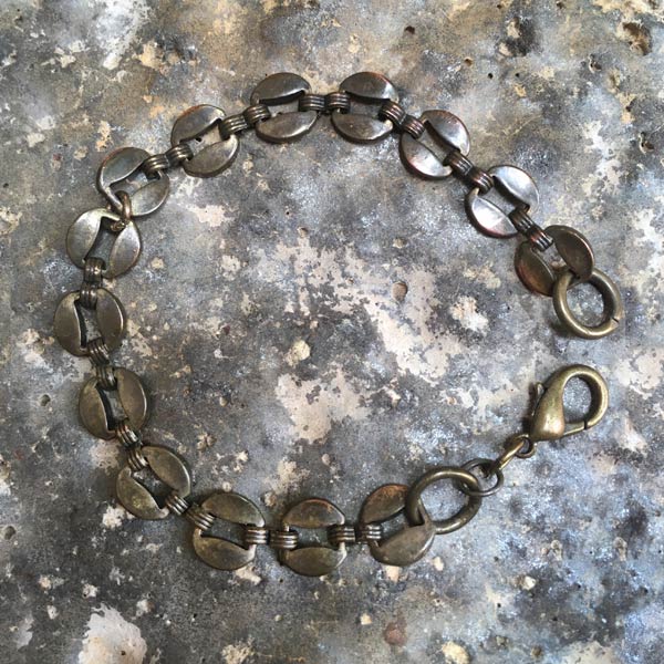 Bracelet B106   price €18 