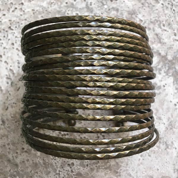 Bracelet B88   price €18
