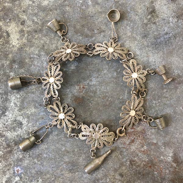 Bracelet B103   price €47 