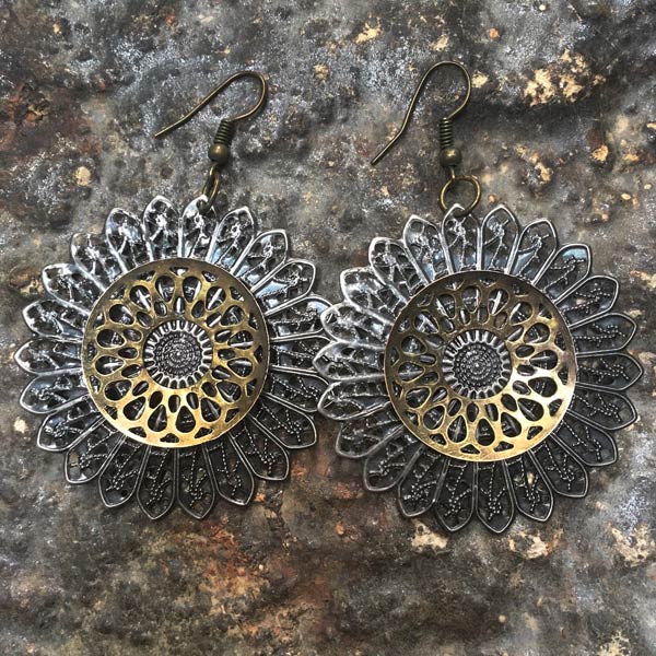 Earring E694   price €17
