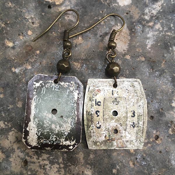 E687 Earring E687 price €25