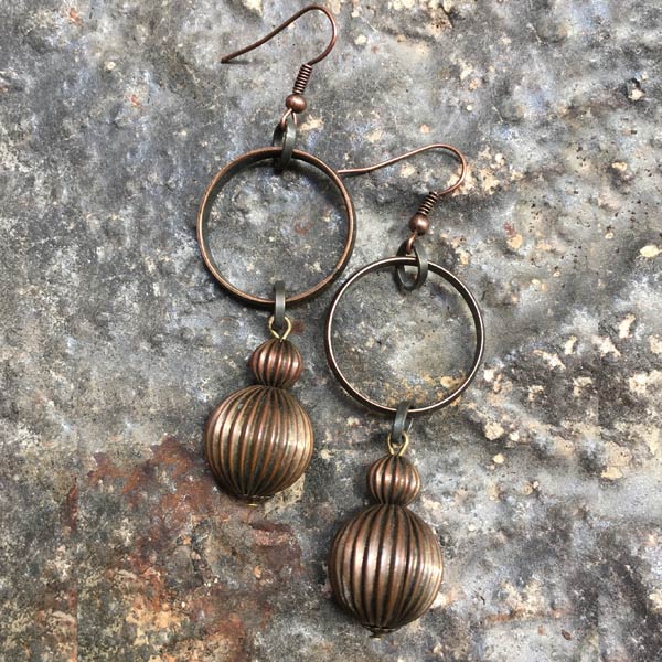 Earring E404   price €17