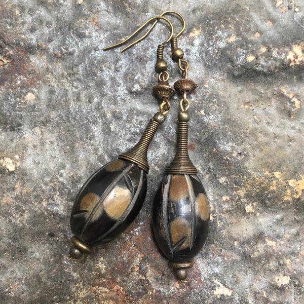 Earring E464   price €17