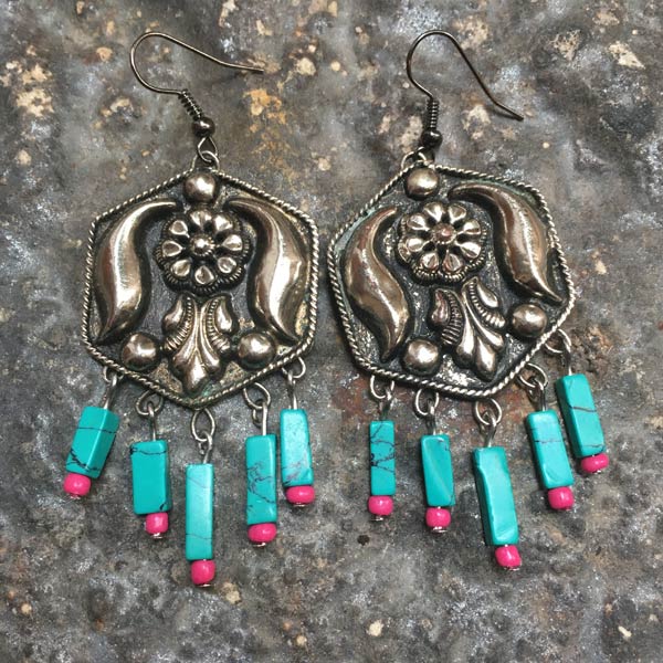Earring E465   price €18