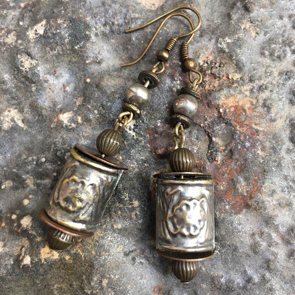 Earring E472   price €17