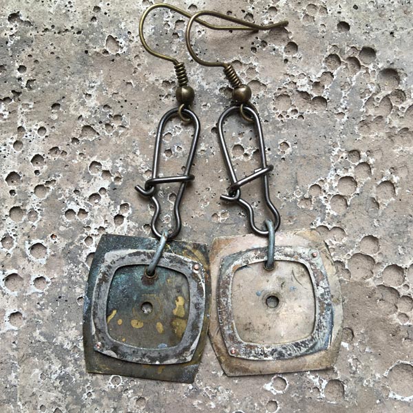 Earring E211    price €25
