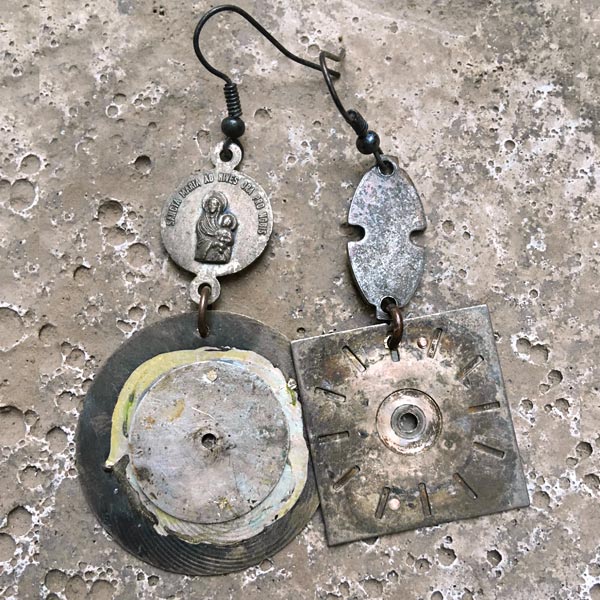 Earring E210    price €25