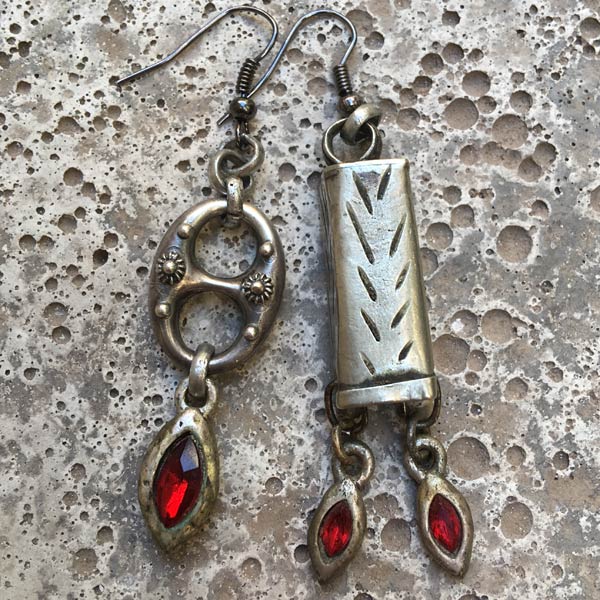 Earring E229    SOLD