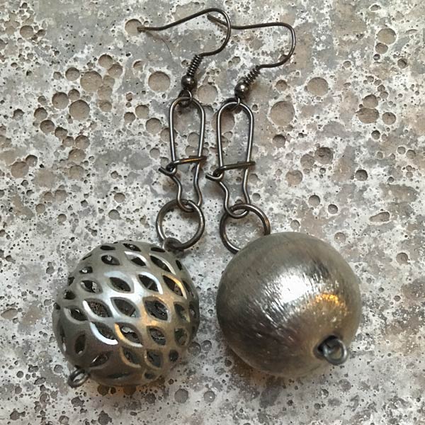 Earring E239    SOLD