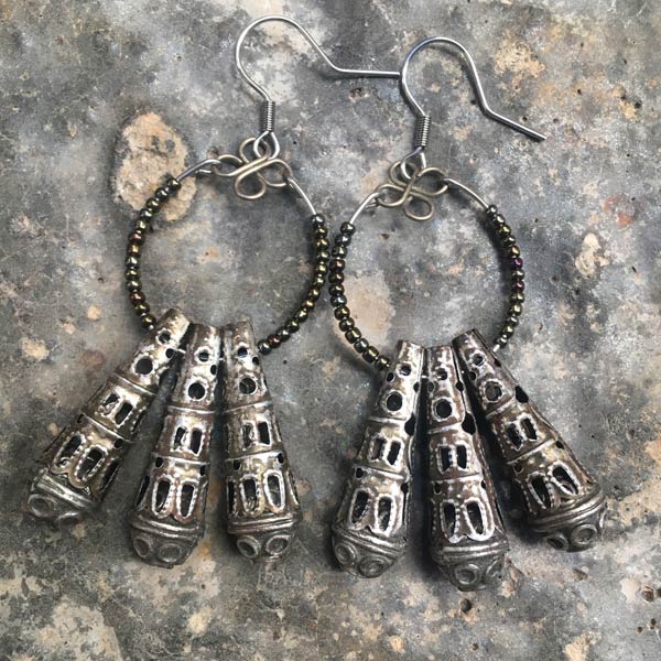 Earring E897   price €20