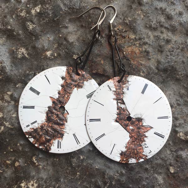 E666 Earring E666 price €19
