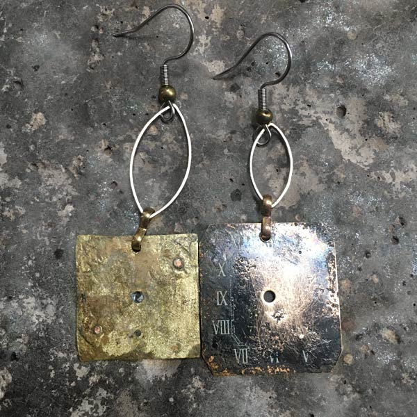 Earring E716   price €25