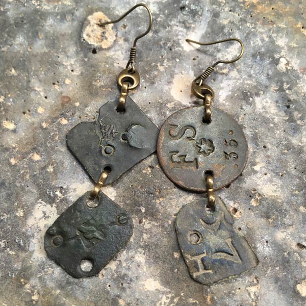 Earring E543   price €30