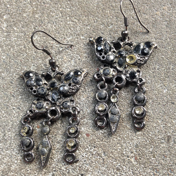 E17 Earring E017 price €12