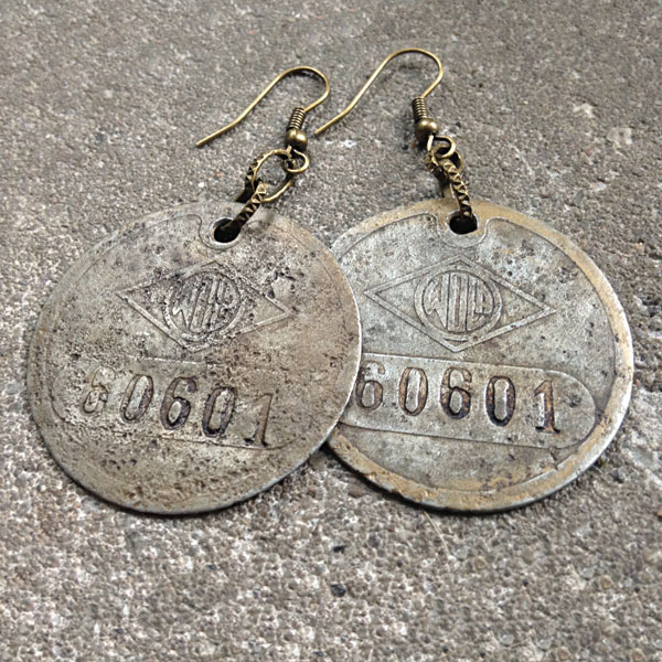 E33 Earring E33 SOLD
