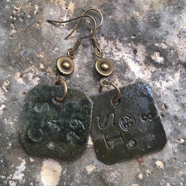 Earring E548   price €22