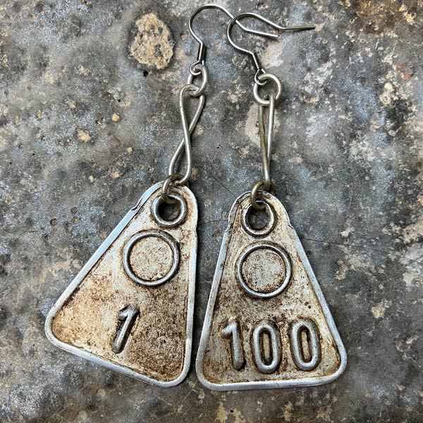 Earring E944   price €20