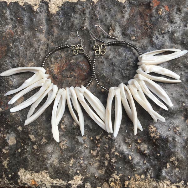 Earring E729   price €20