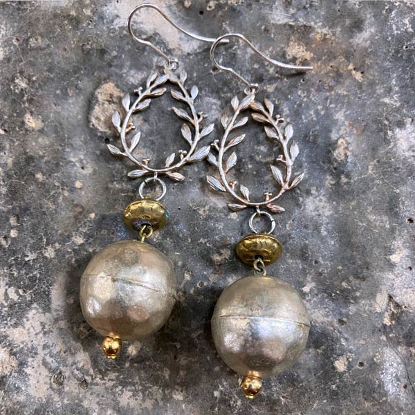 Earring E935   price €20