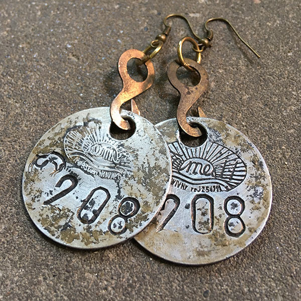 Earring E37   price €25