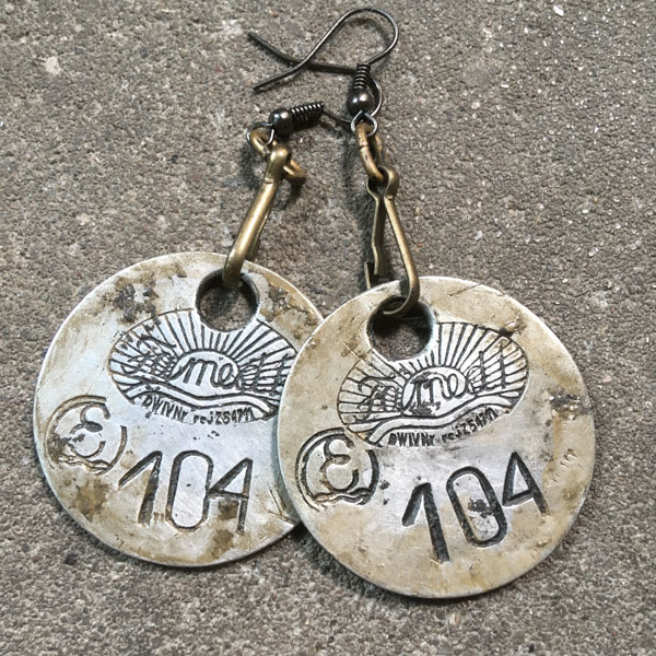 Earring E38   price €25