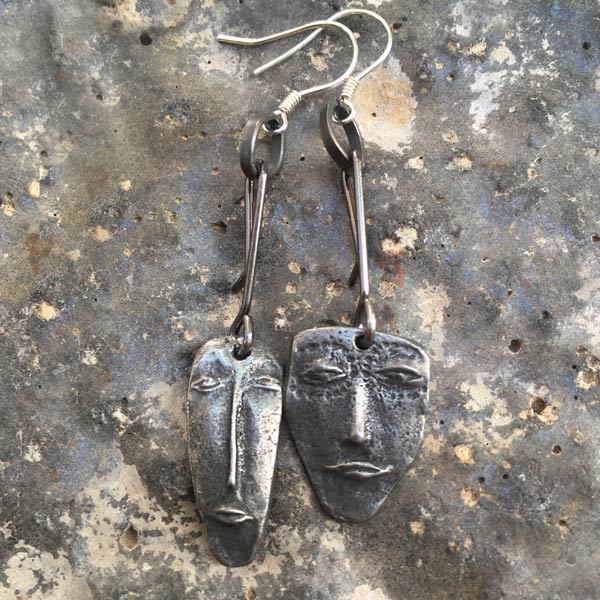 Earring E567   price €25