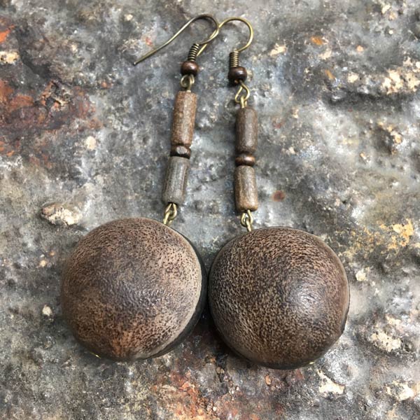 Earring E541   price €18