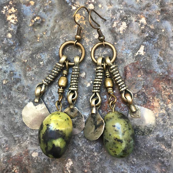 Earring E407   price €18