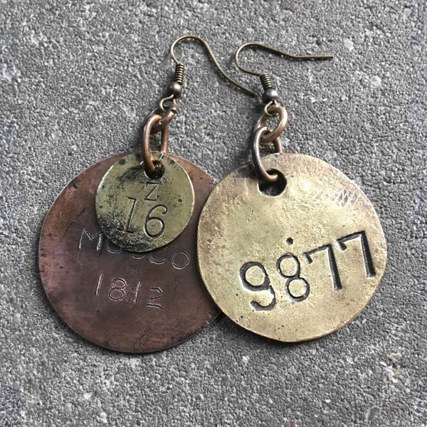 Earring E143   price €18