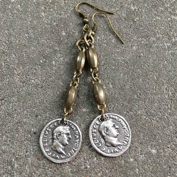 Earring E148   price €18