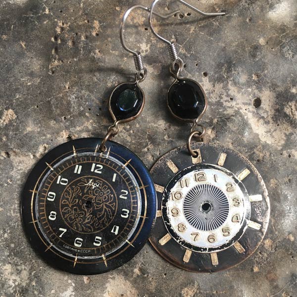 Earring E825   price €22