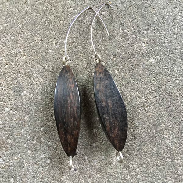 Earring E153   price €18