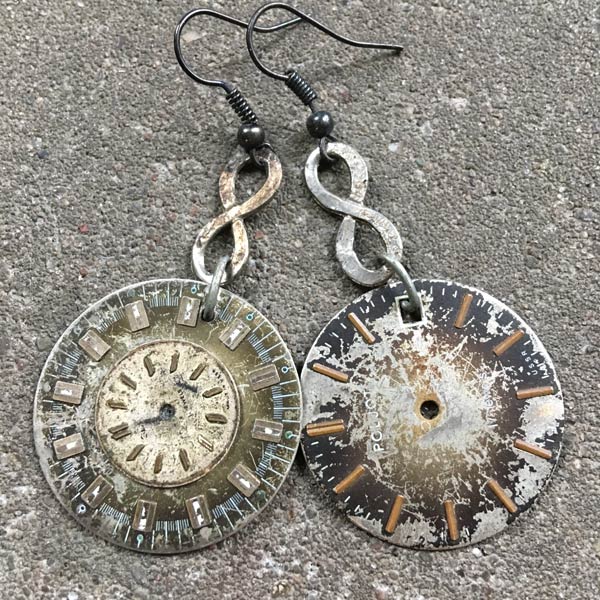 E164 Earring E164 price €28
