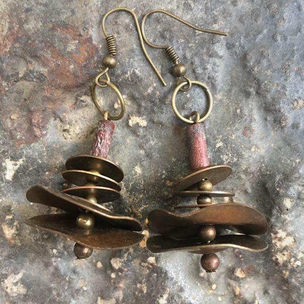 Earring E439   price €18