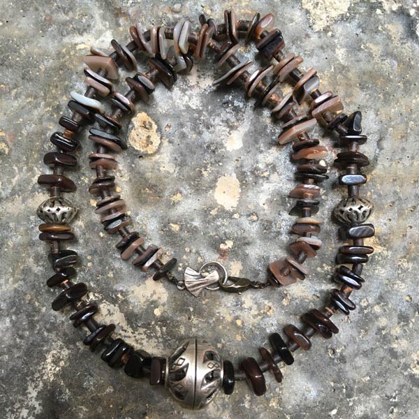 Necklace N075   price €28