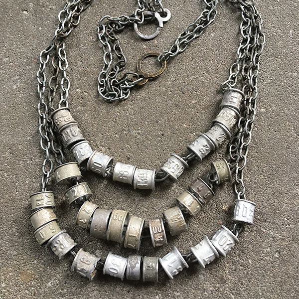 Necklace N08   price €60
