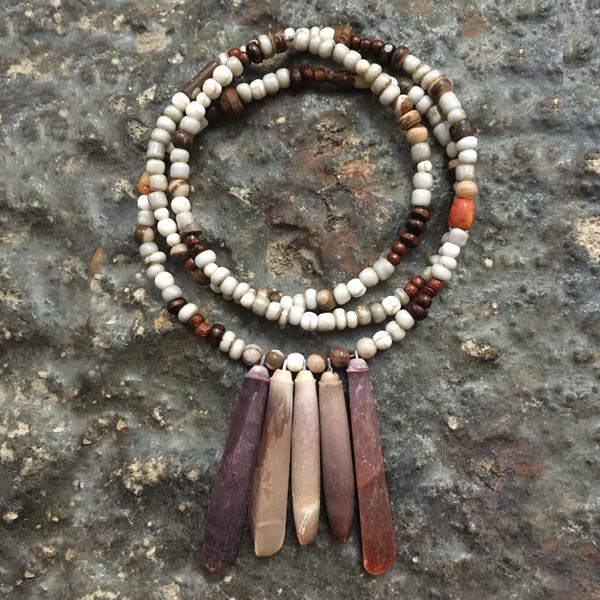 Necklace N102   price €25