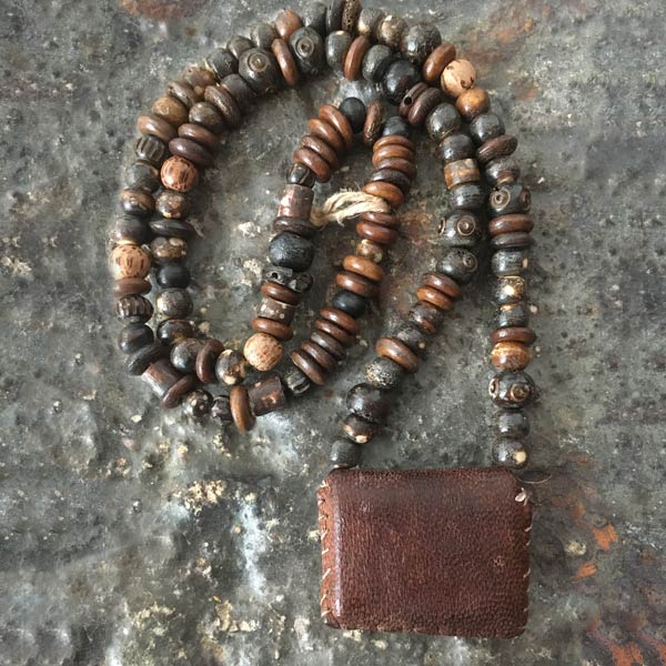 Necklace N105   price €40