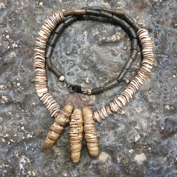 N122 Necklace N122 price €25 pcs