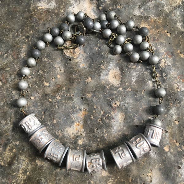 N131 Necklace N131 price €25