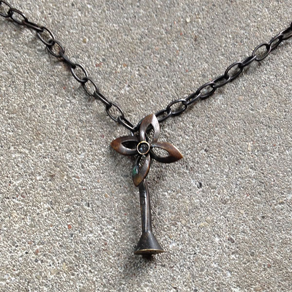 Pendant P02   price €15