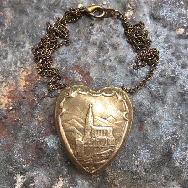 Pendant P082   price €22