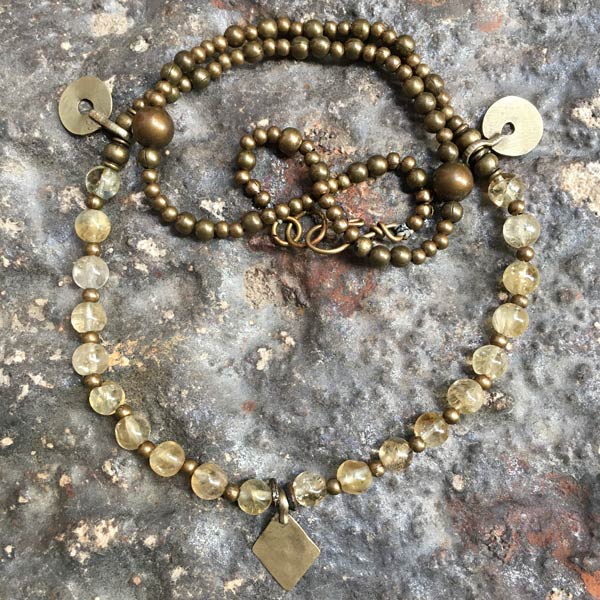 Necklace 075   price €28