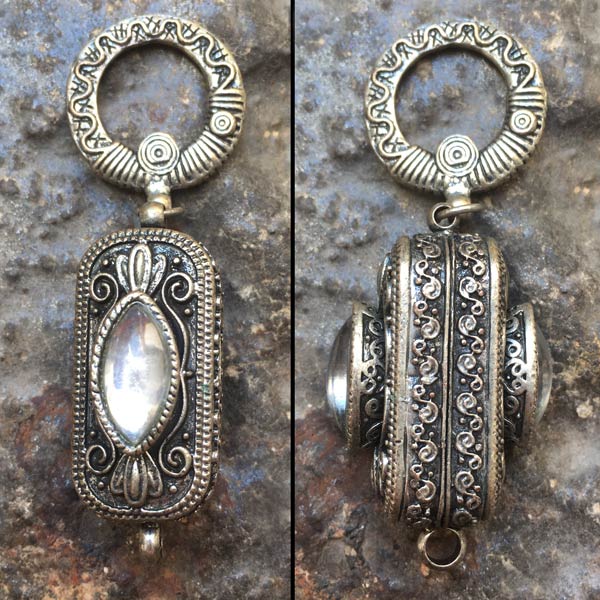Pendant P111   price €25 