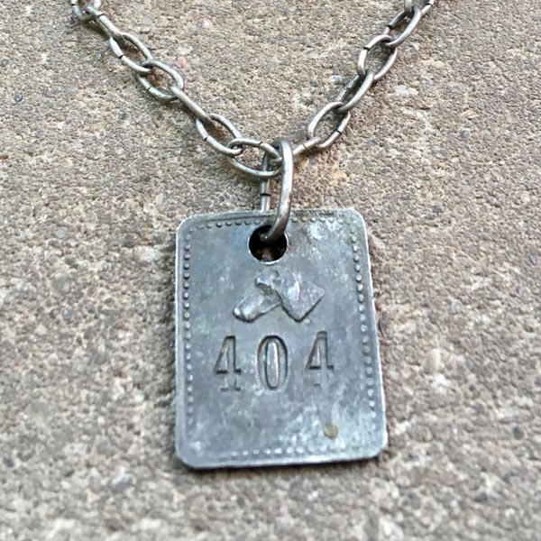 Pendant P19   price €30