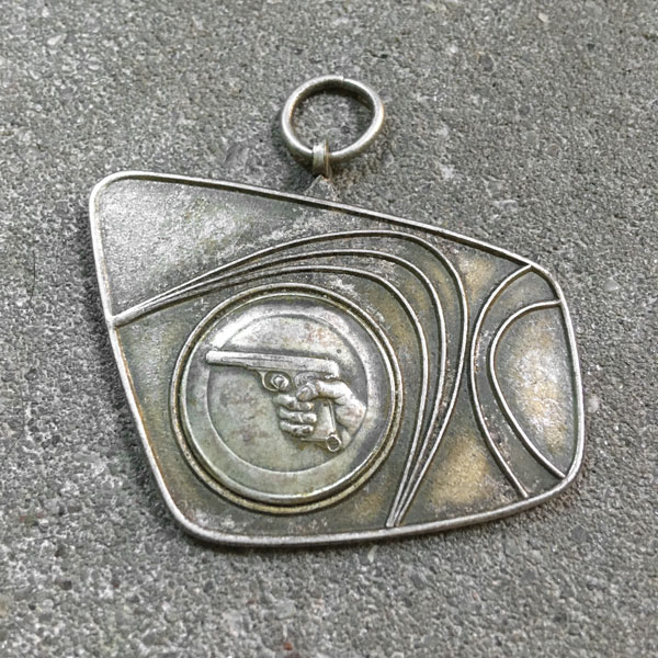 Pendant P31   price €35