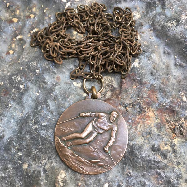 Pendant P78   price €25
